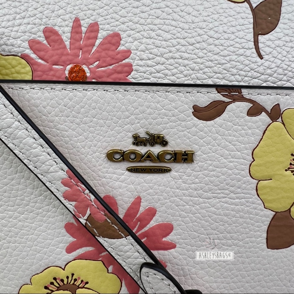 Coach Kitt Messenger Crossbody With Floral Print - Picture 2 of 11